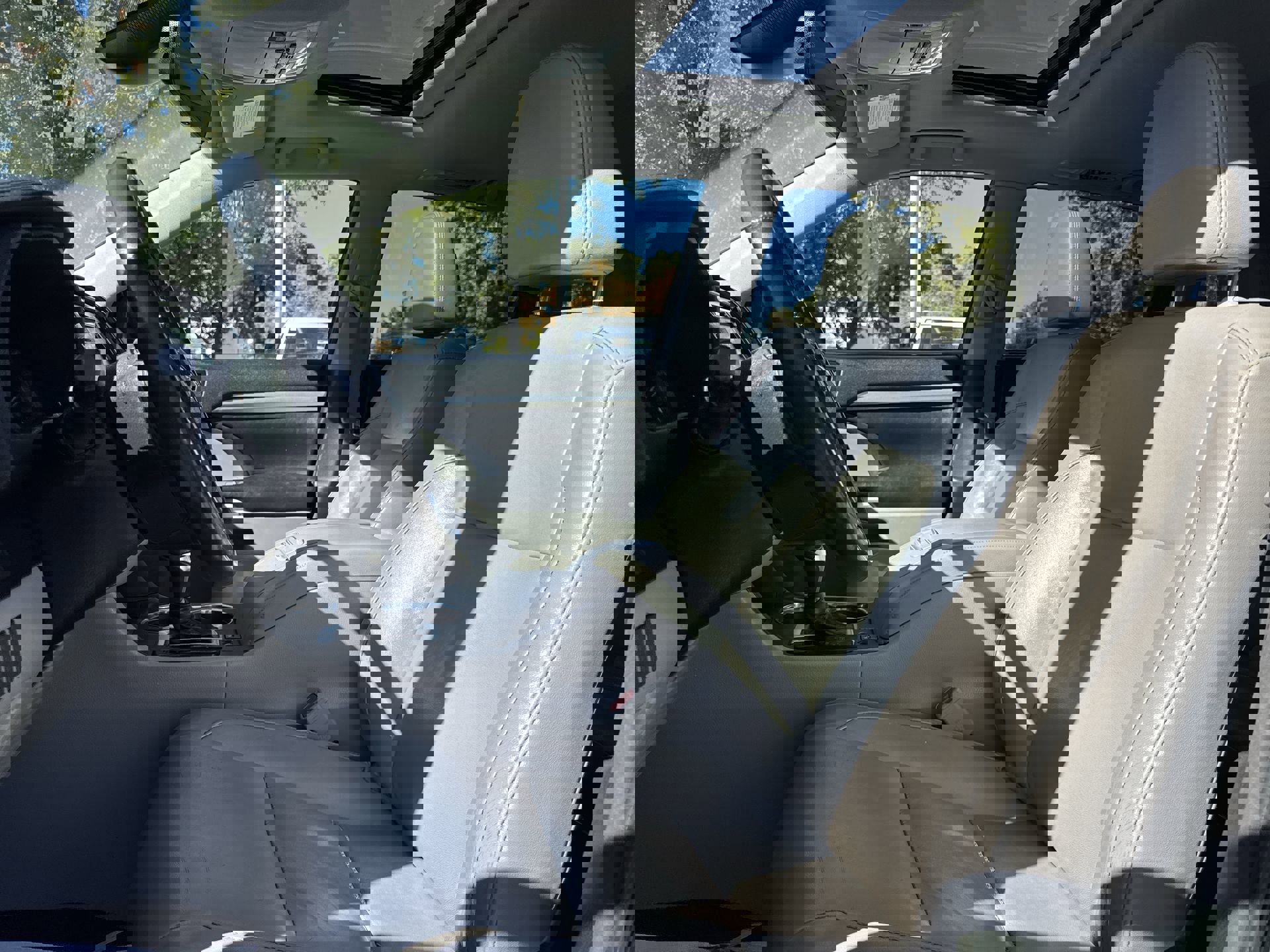 Used 2018 Toyota Highlander XLE image 17