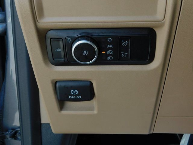 Used 2023 Ford F150 XLT image 30