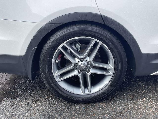 Used 2018 Hyundai Santa Fe Limited image 9