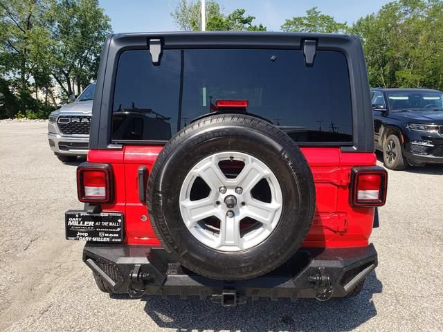 Used 2020 Jeep Wrangler Sport AWD/4WD image 4