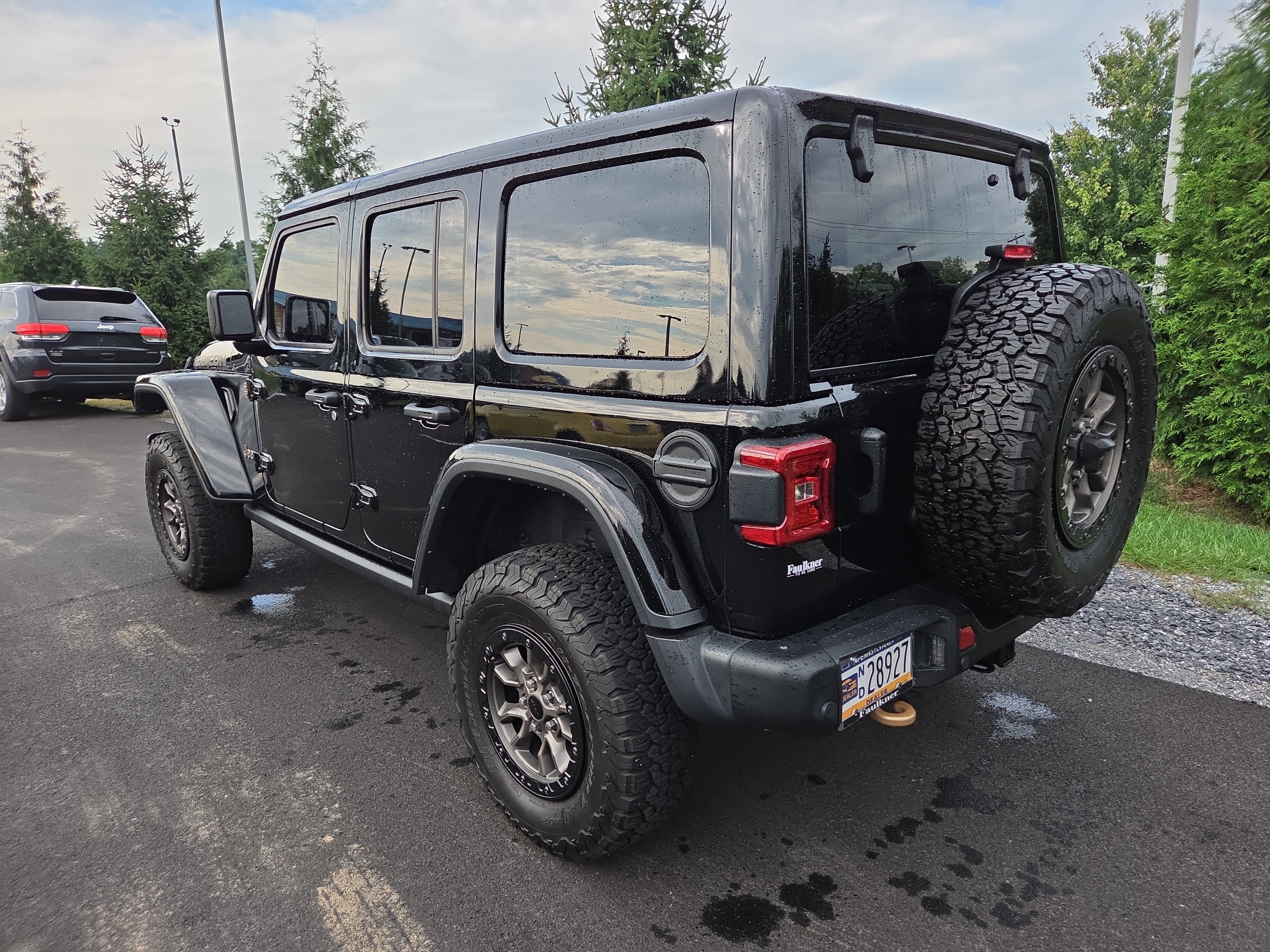 Certified 2023 Jeep Wrangler Unlimited Rubicon 392 w/ Trailer Tow Package AWD/4WD image 11