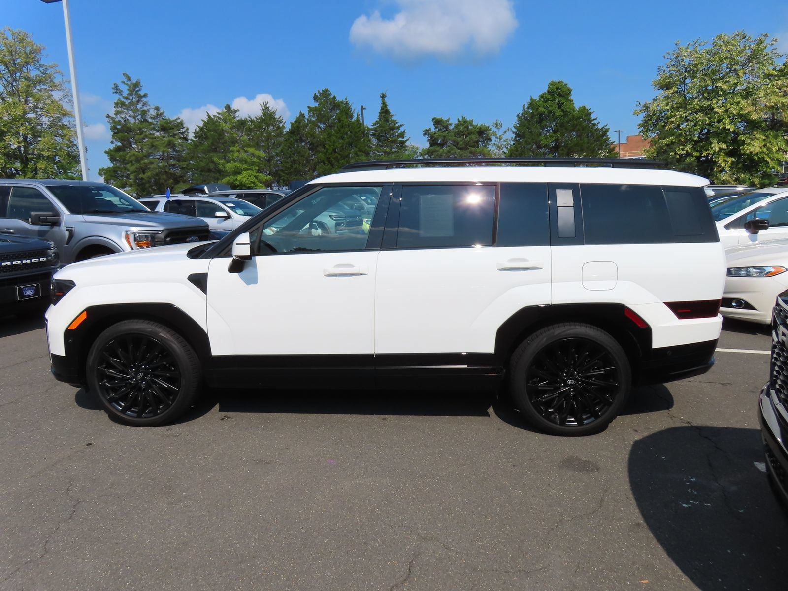 Used 2024 Hyundai Santa Fe Calligraphy AWD/4WD image 8
