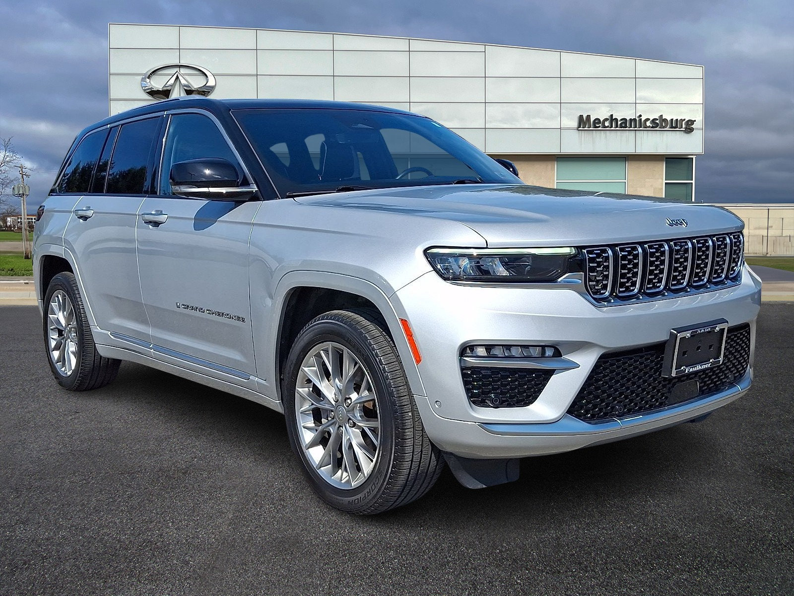 Used 2023 Jeep Grand Cherokee Summit