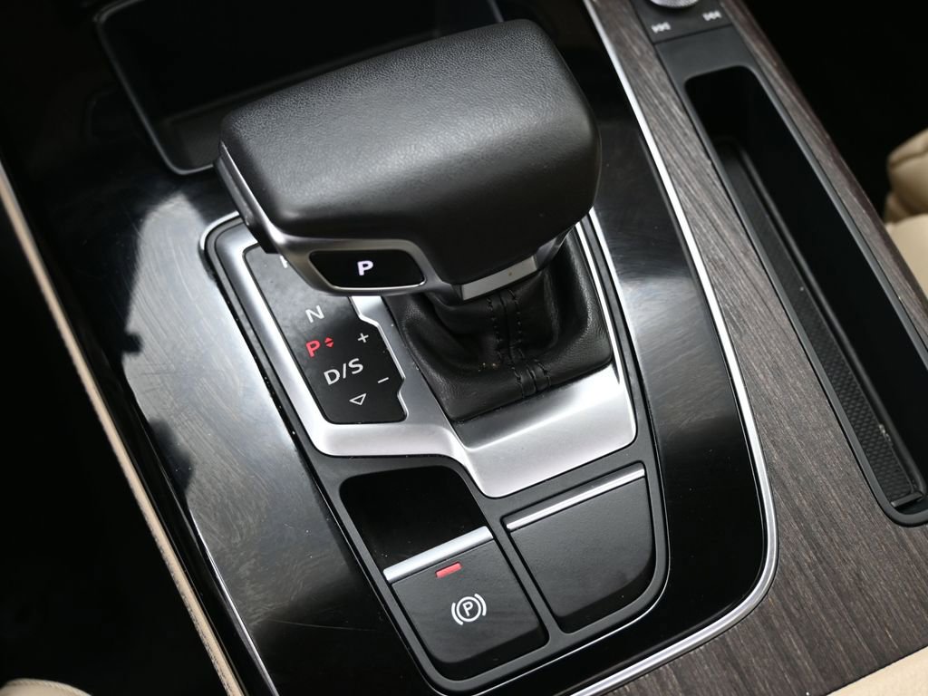 Used 2023 Audi Q5 2.0T Prestige w/ Prestige Package image 31