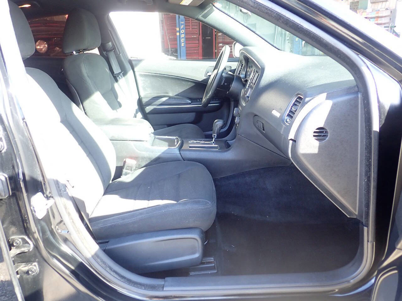 Used 2013 Dodge Charger SE image 22