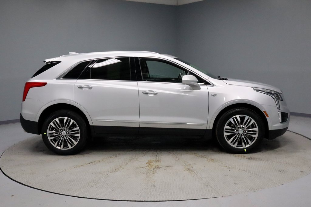 Used 2017 Cadillac XT5 Premium Luxury w/ LPO, Wheel Lock Package image 12
