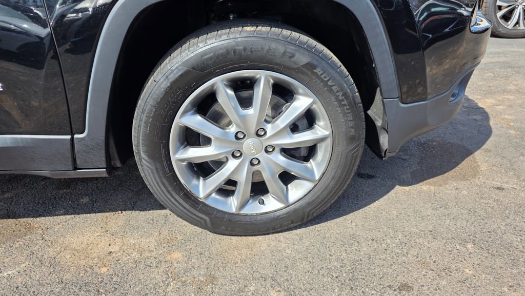 Used 2018 Jeep Cherokee Limited image 57