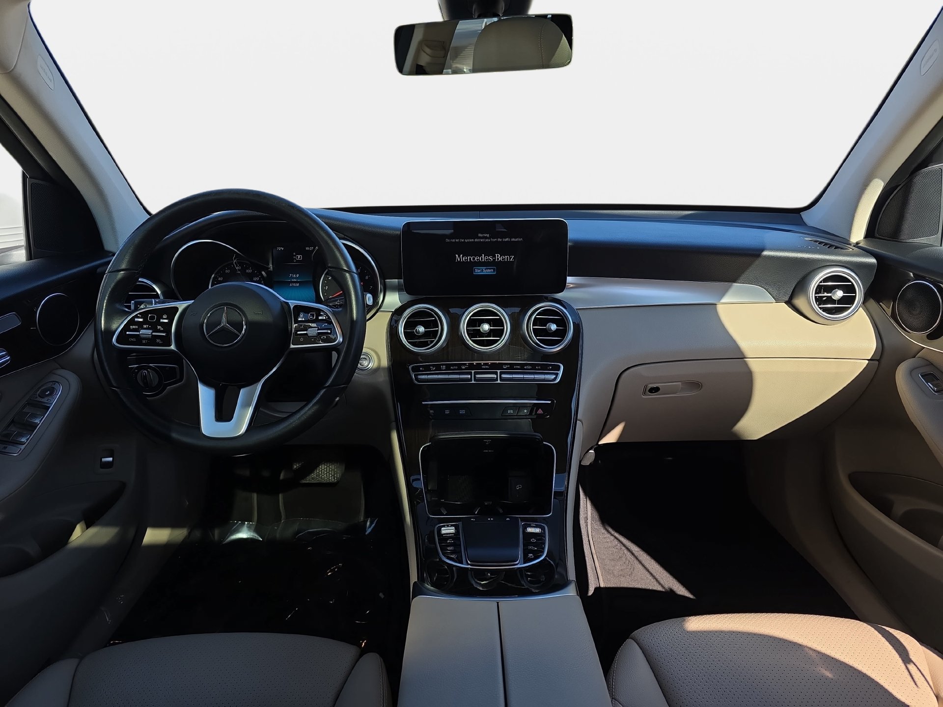 Used 2021 Mercedes-Benz GLC 300 4MATIC image 9