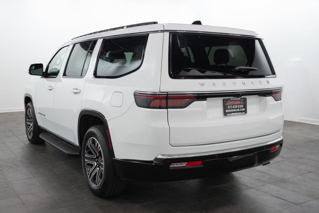 Used 2025 Jeep Wagoneer Series II RWD image 10