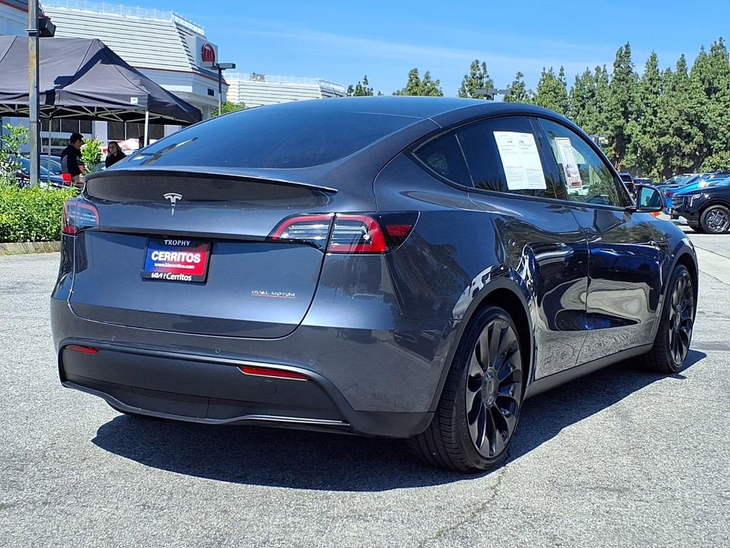 Used 2022 Tesla Model Y Performance image 5