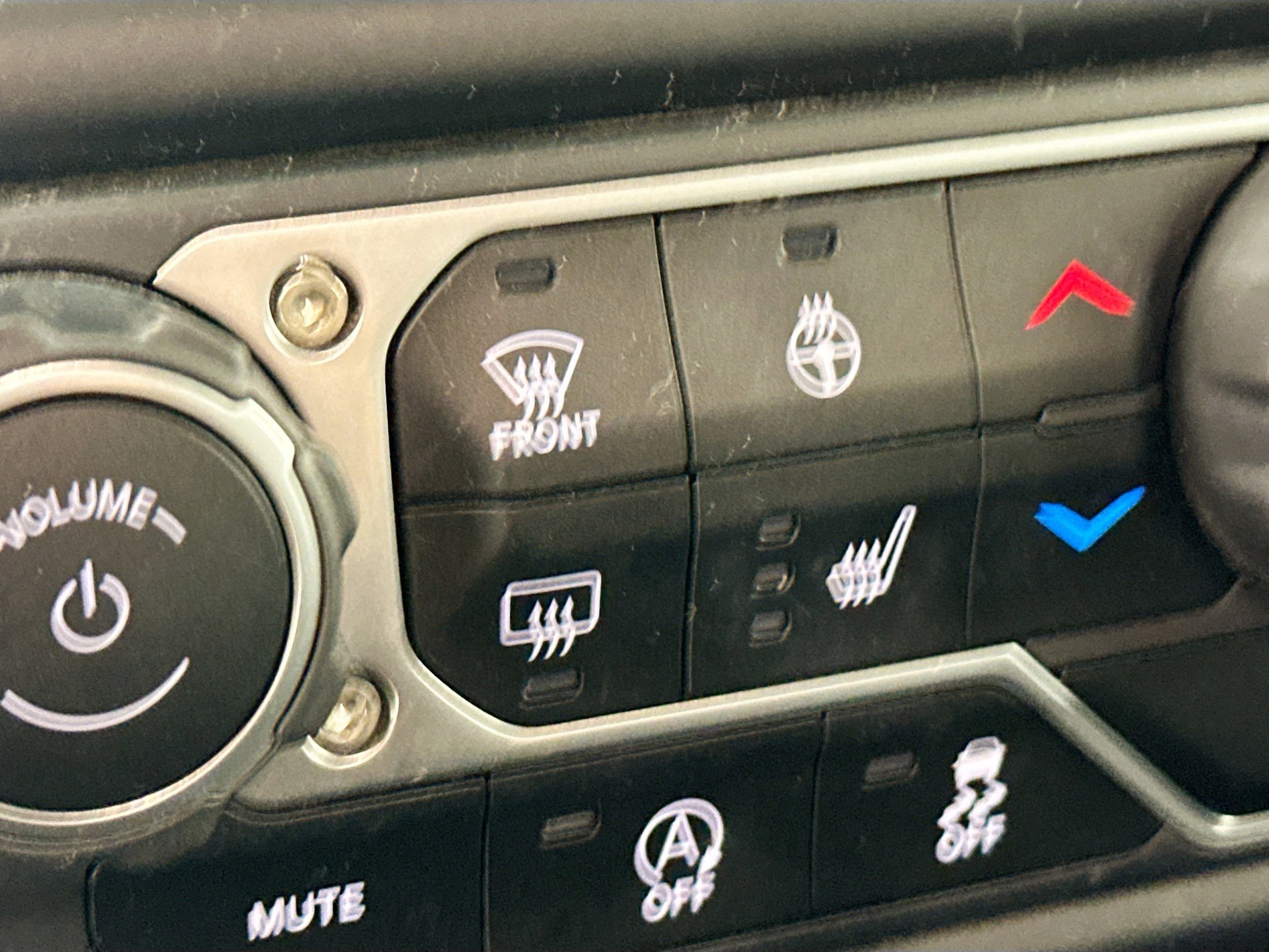 Used 2020 Jeep Wrangler Unlimited Sahara AWD/4WD image 26