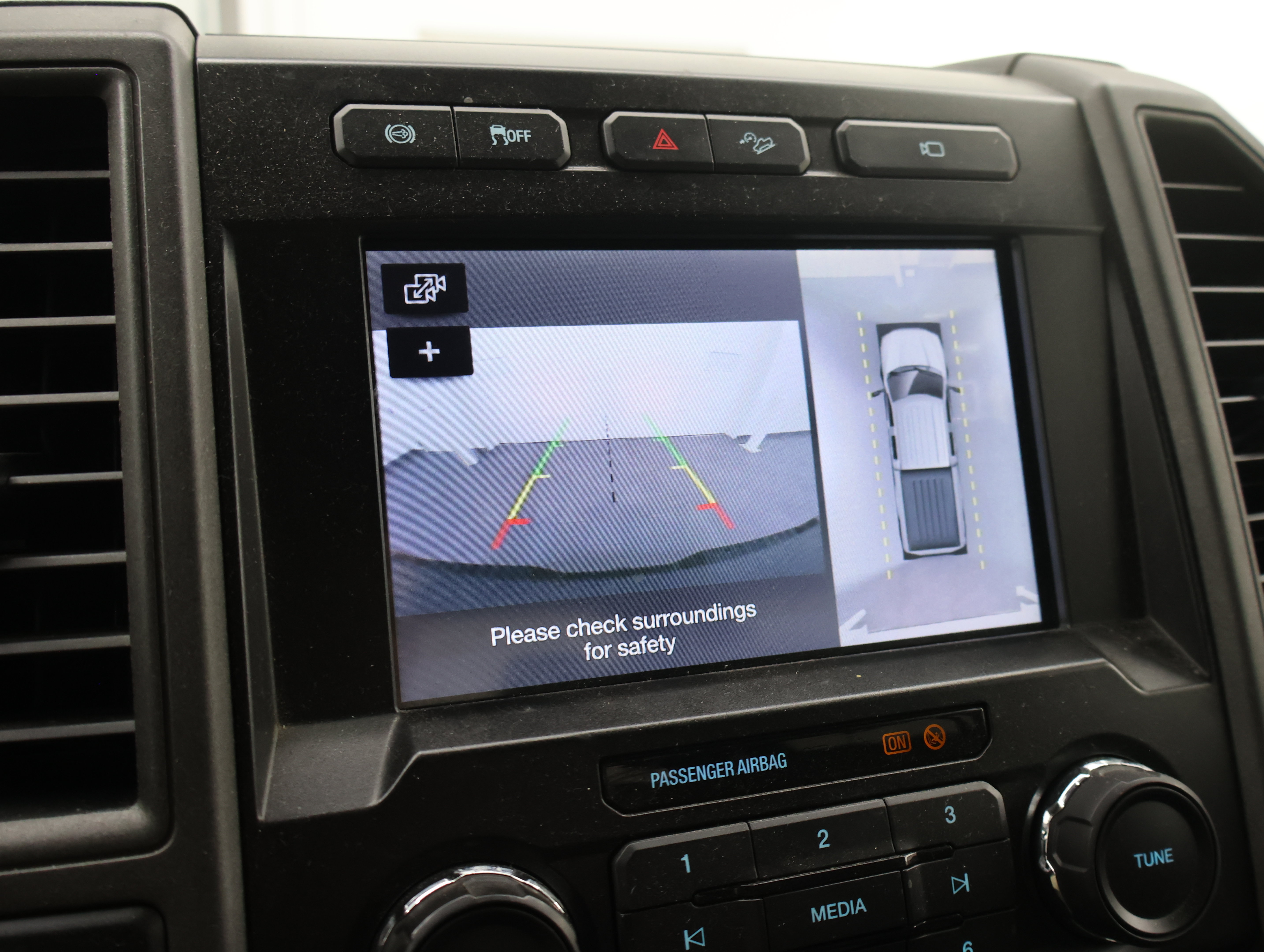 Used 2019 Ford F250 XL w/ STX Appearance Package AWD/4WD image 16