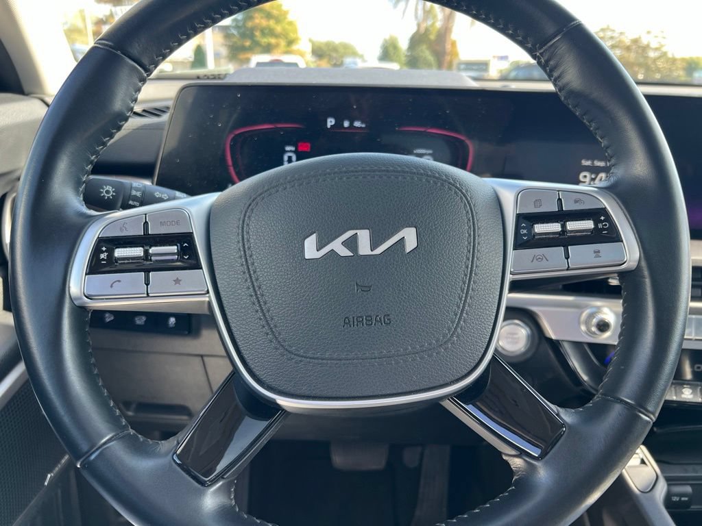 Used 2025 Kia Telluride S AWD/4WD image 11