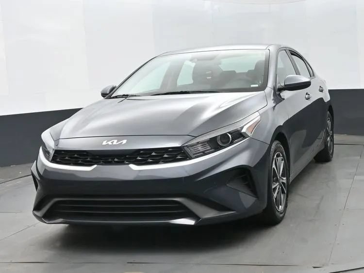 Used 2024 Kia Forte LXS FWD image 1