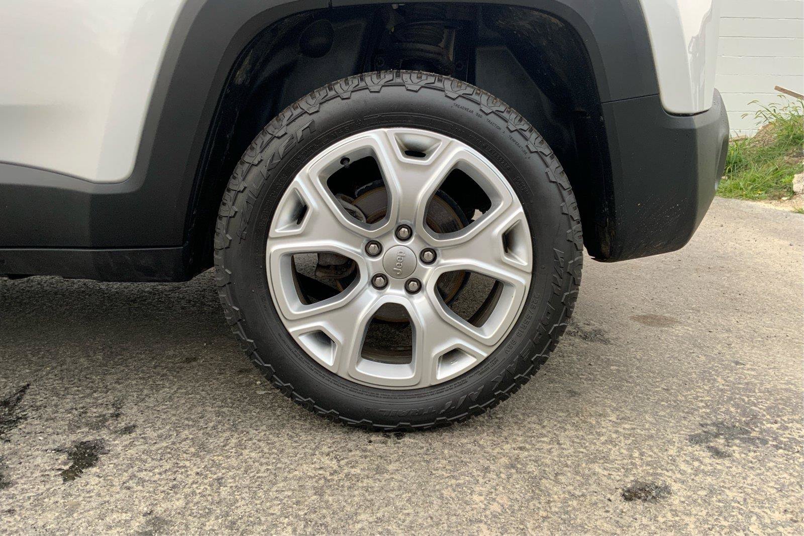 Used 2020 Jeep Renegade Limited AWD/4WD image 29