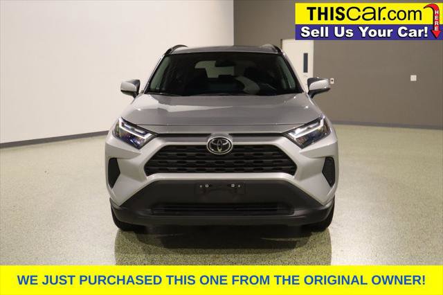 Used 2024 Toyota RAV4 XLE w/ Convenience Package image 2