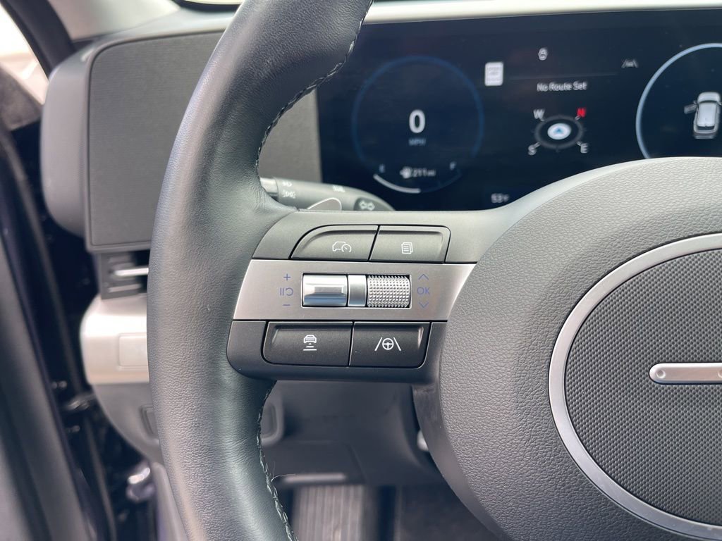 Used 2024 Hyundai Kona Limited FWD image 16