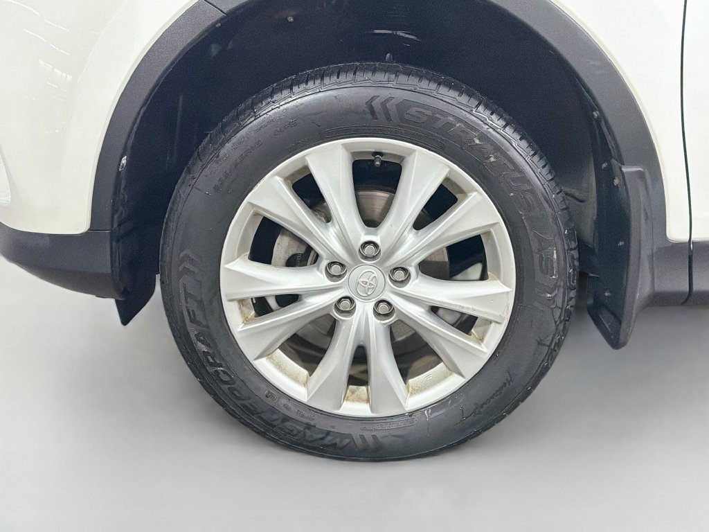 Used 2014 Toyota RAV4 Limited AWD/4WD image 32
