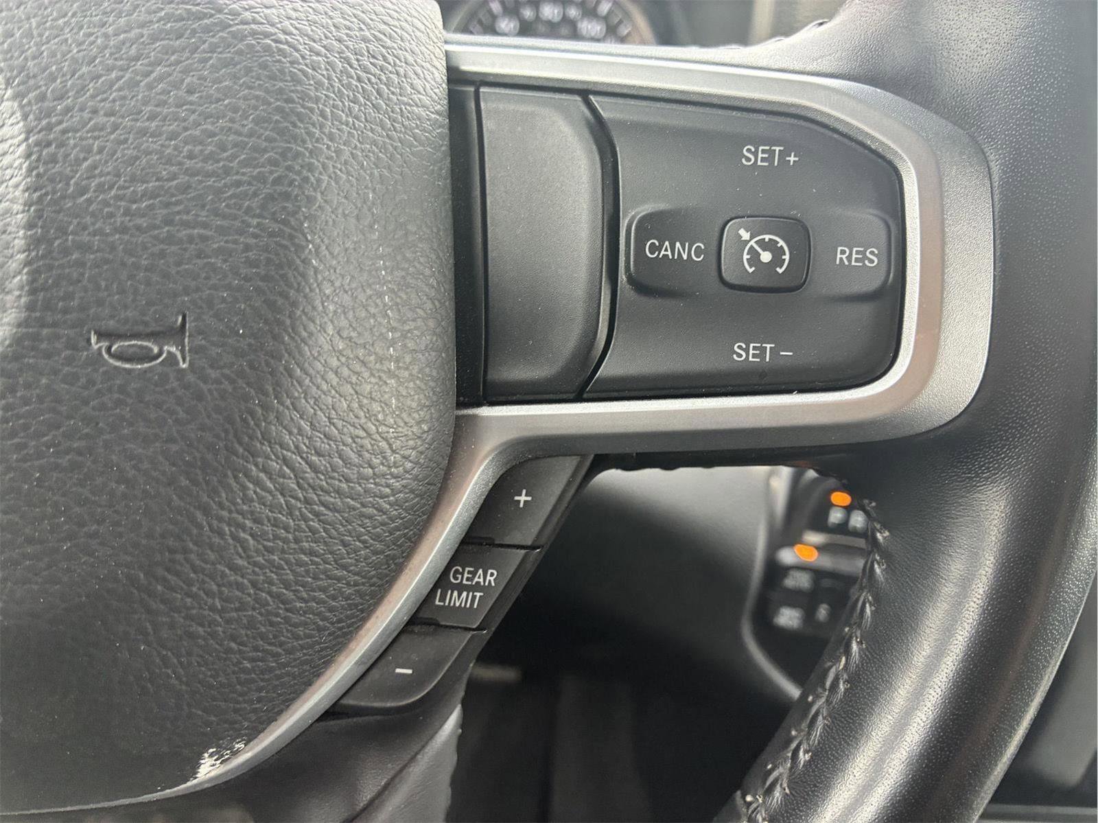 Used 2022 RAM 1500 Big Horn AWD/4WD image 18