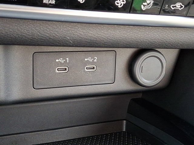 Used 2024 Nissan Rogue SV FWD image 31