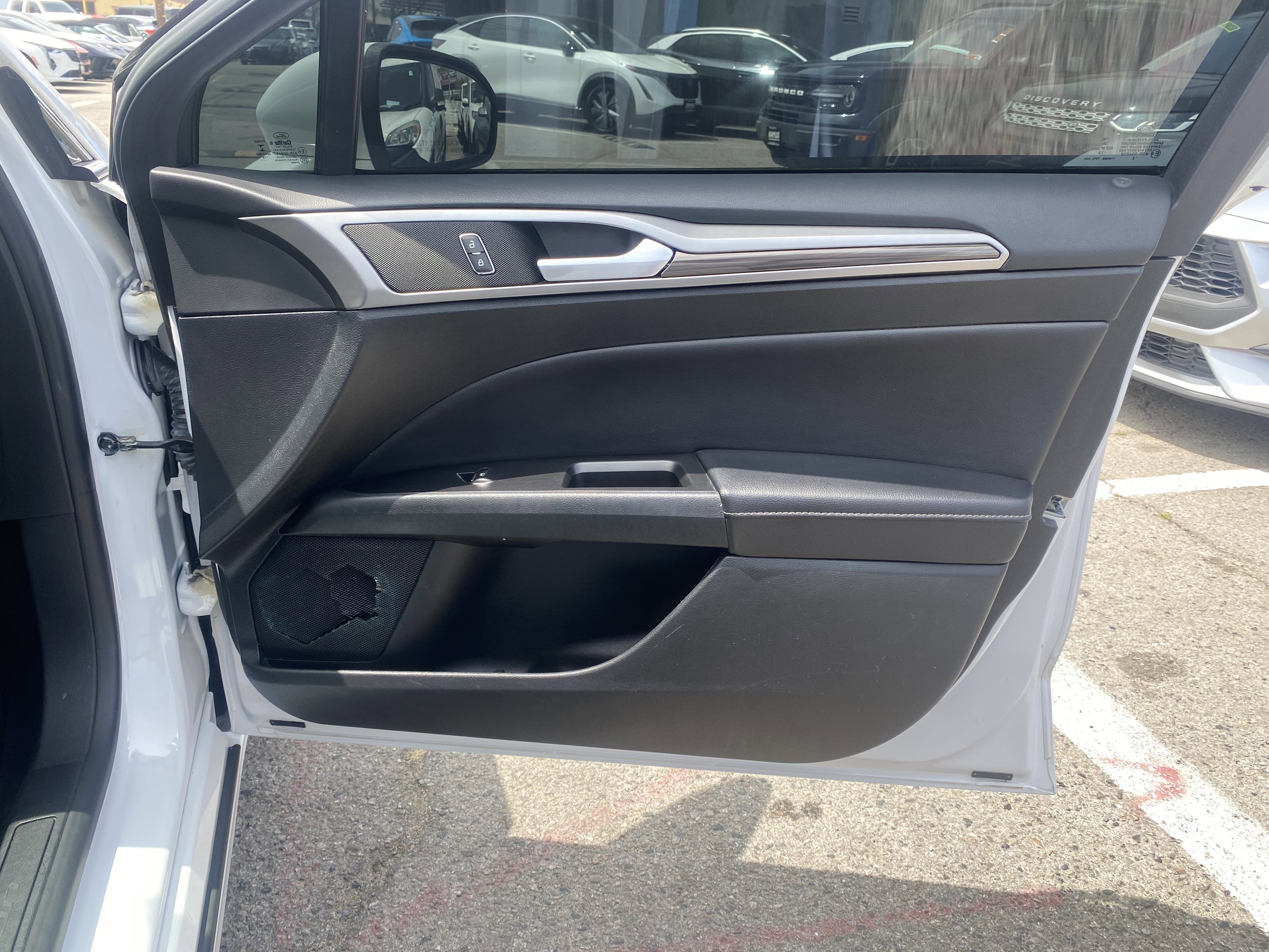 Used 2018 Ford Fusion SE w/ Equipment Group 602A FWD image 24