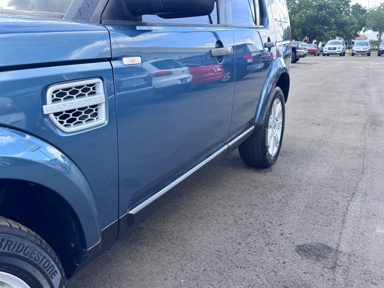 Used 2012 Land Rover LR4 AWD/4WD image 17