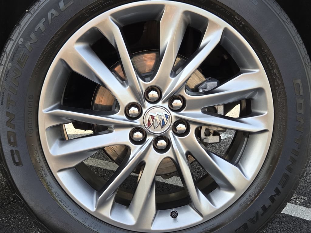 Used 2024 Buick Enclave Avenir w/ Avenir Technology Package FWD image 17