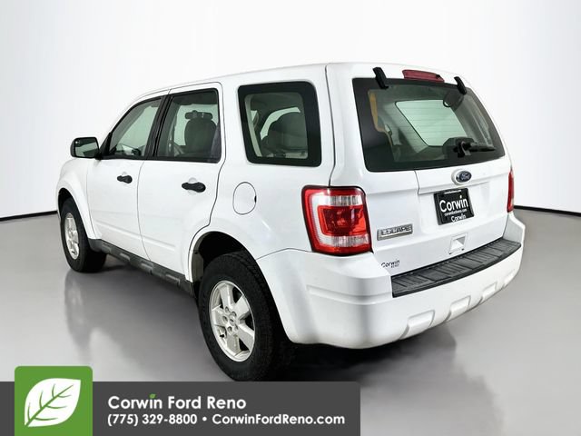 Used 2010 Ford Escape XLS AWD/4WD image 5