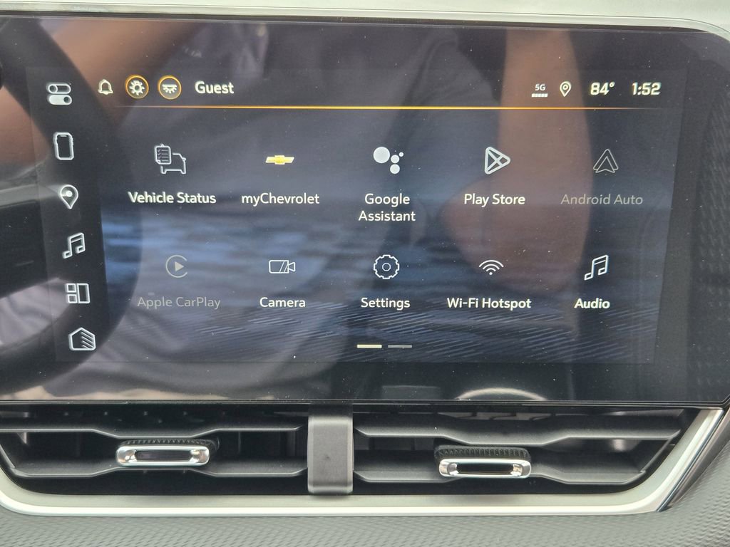 New 2026 Chevrolet Equinox LT w/ Safety and Technology Package FWD image 17
