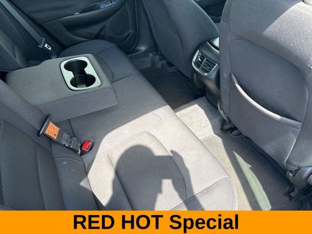 Used 2023 Chevrolet Malibu LT image 36