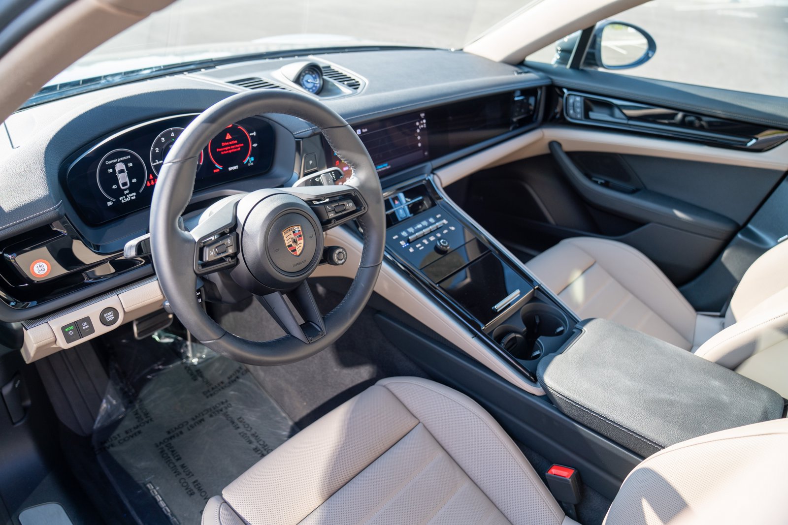 Certified 2026 Porsche Panamera 4 AWD/4WD image 4