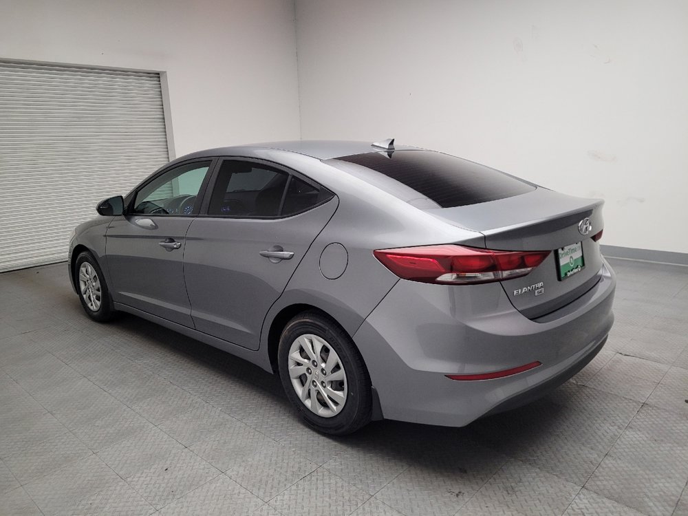 Used 2017 Hyundai Elantra SE image 5