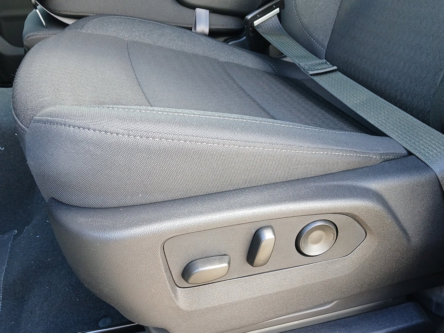 New 2022 Chevrolet Traverse LT w/ LT Premium Package image 17