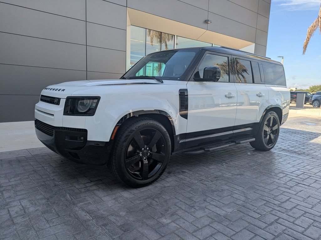 New 2026 Land Rover Defender 130 X-Dynamic SE AWD/4WD image 9