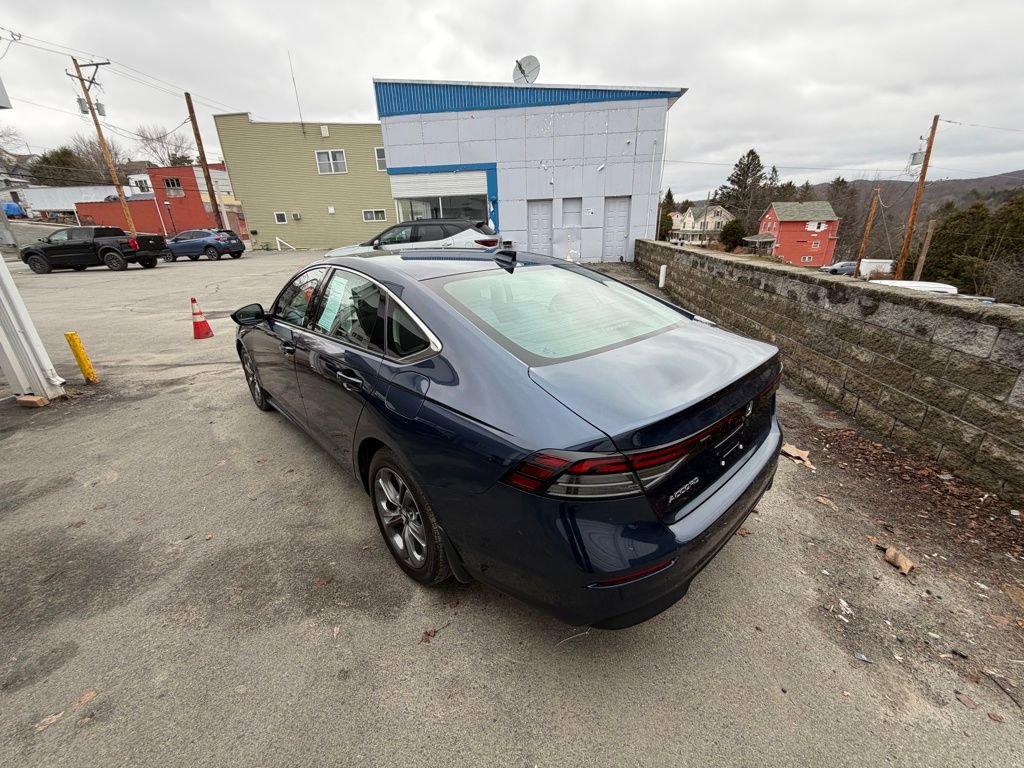 Used 2023 Honda Accord EX image 3