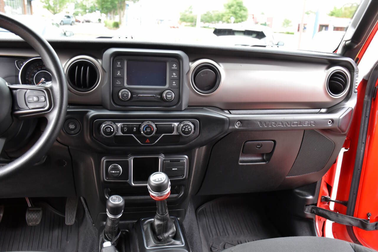 Used 2020 Jeep Wrangler Unlimited Sport image 12