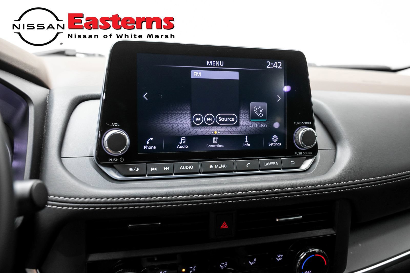 Used 2023 Nissan Rogue S AWD/4WD image 20