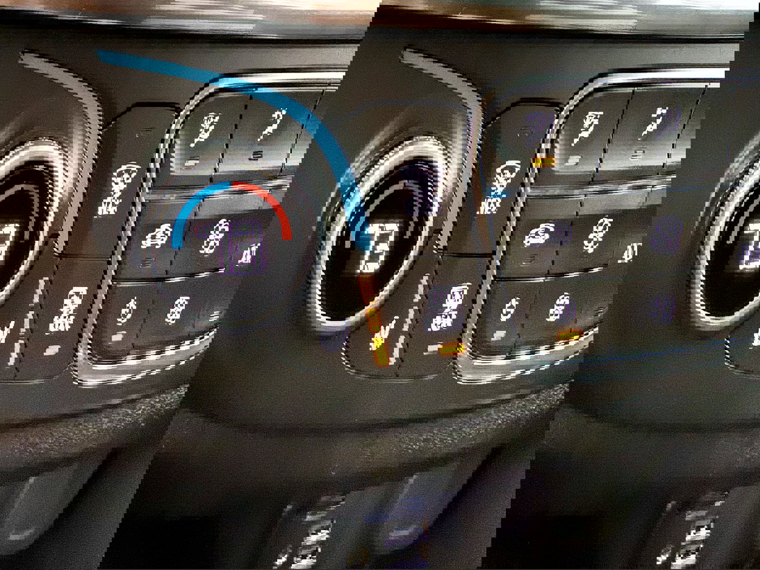 Used 2021 Chevrolet Traverse RS image 20