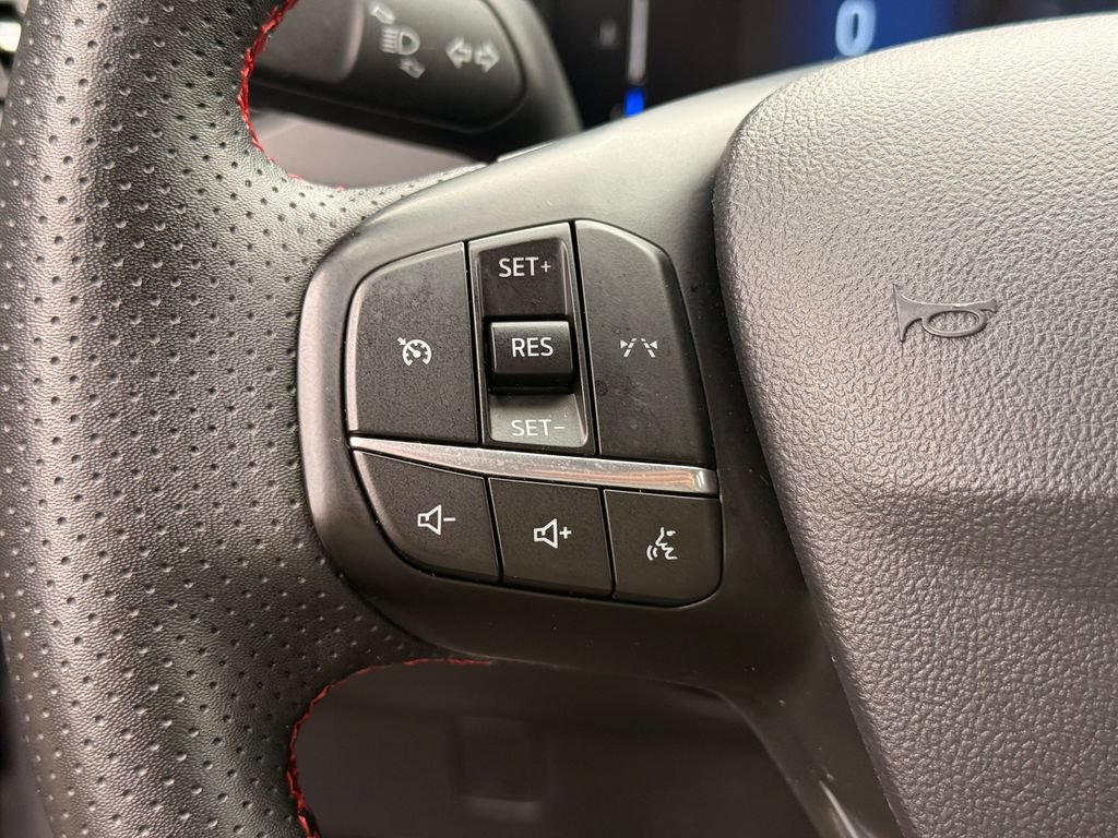 Used 2025 Ford Escape ST-Line Select AWD/4WD image 28