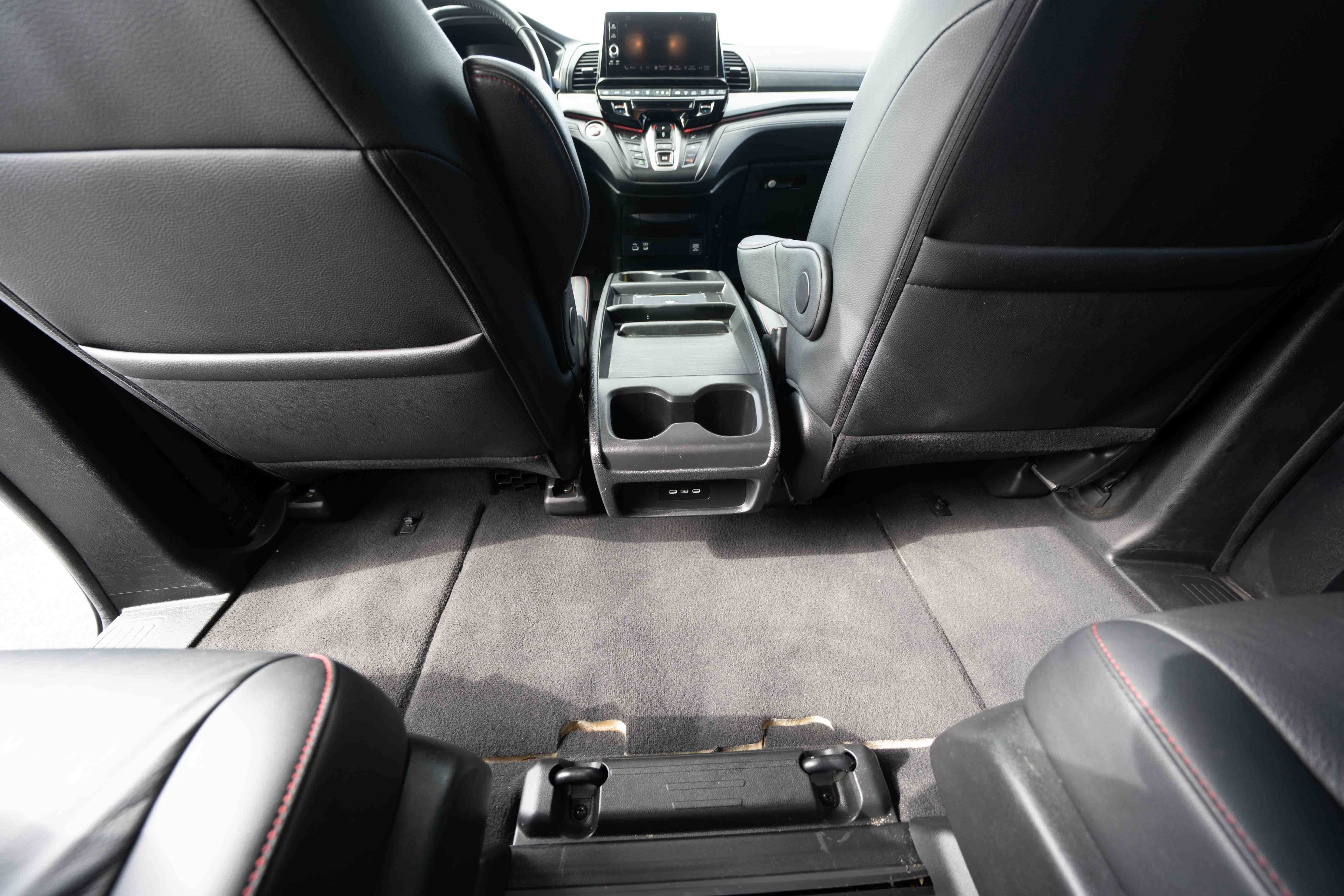 Used 2025 Honda Odyssey Sport-L image 22