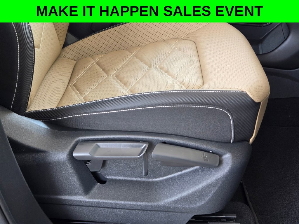 Used 2024 Volkswagen Atlas Cross Sport SE FWD image 26