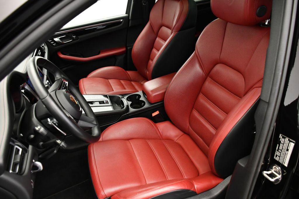Used 2023 Porsche Macan S image 41