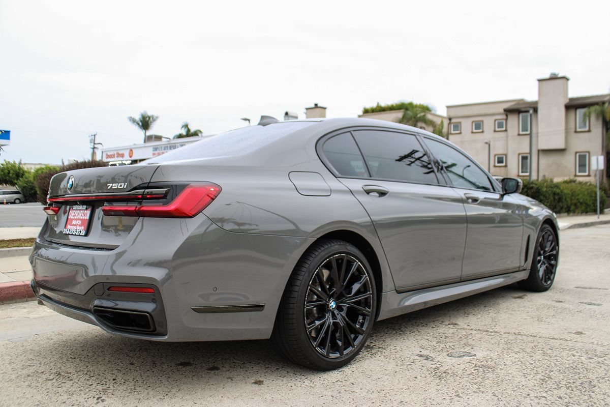 Used 2021 BMW 750i xDrive w/ M Sport Package AWD/4WD image 6