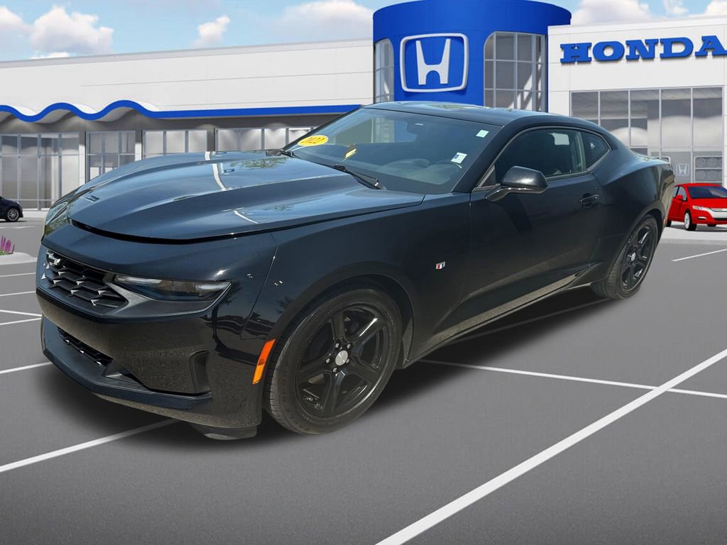 Used 2022 Chevrolet Camaro LT RWD image 3