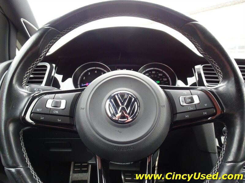 Used 2015 Volkswagen Golf R 4-Door AWD/4WD image 23