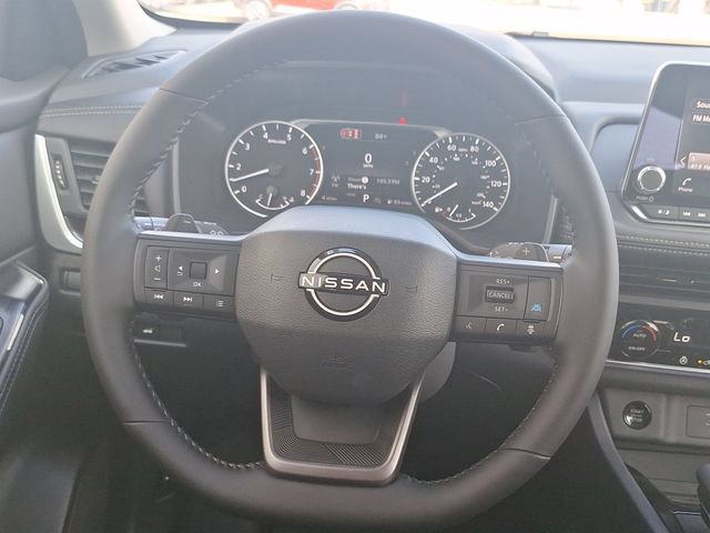 Used 2026 Nissan Rogue Dark Armor AWD/4WD image 14
