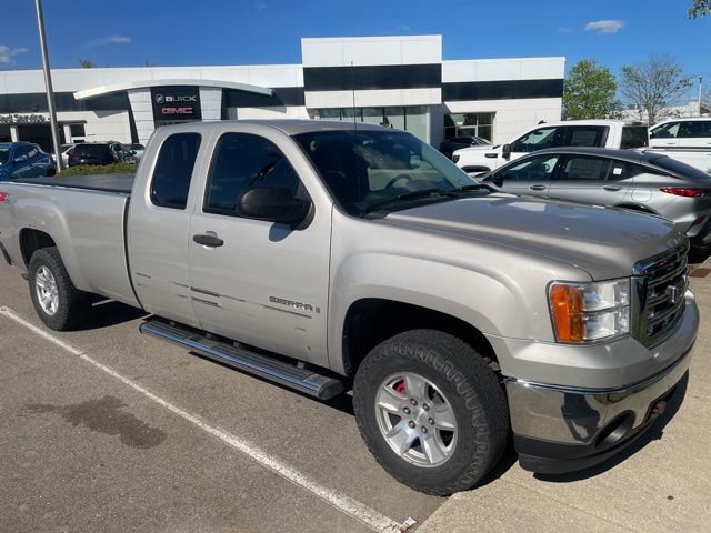 Used 2008 GMC Sierra 1500 SLE w/ Power Pack Plus AWD/4WD image 2