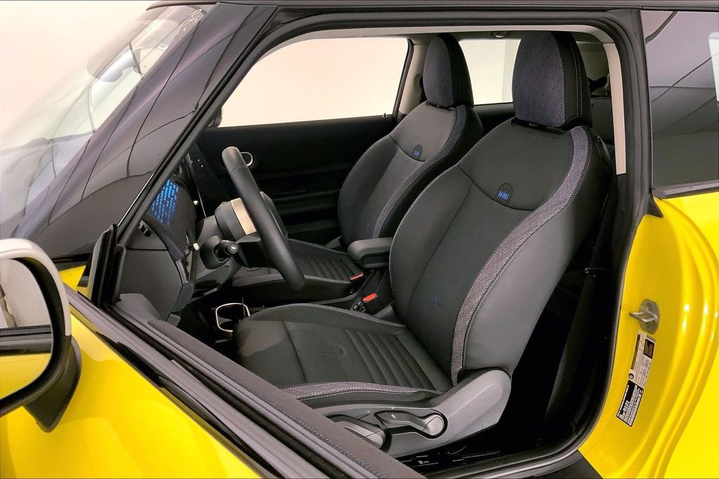 Certified 2025 MINI Cooper S image 13