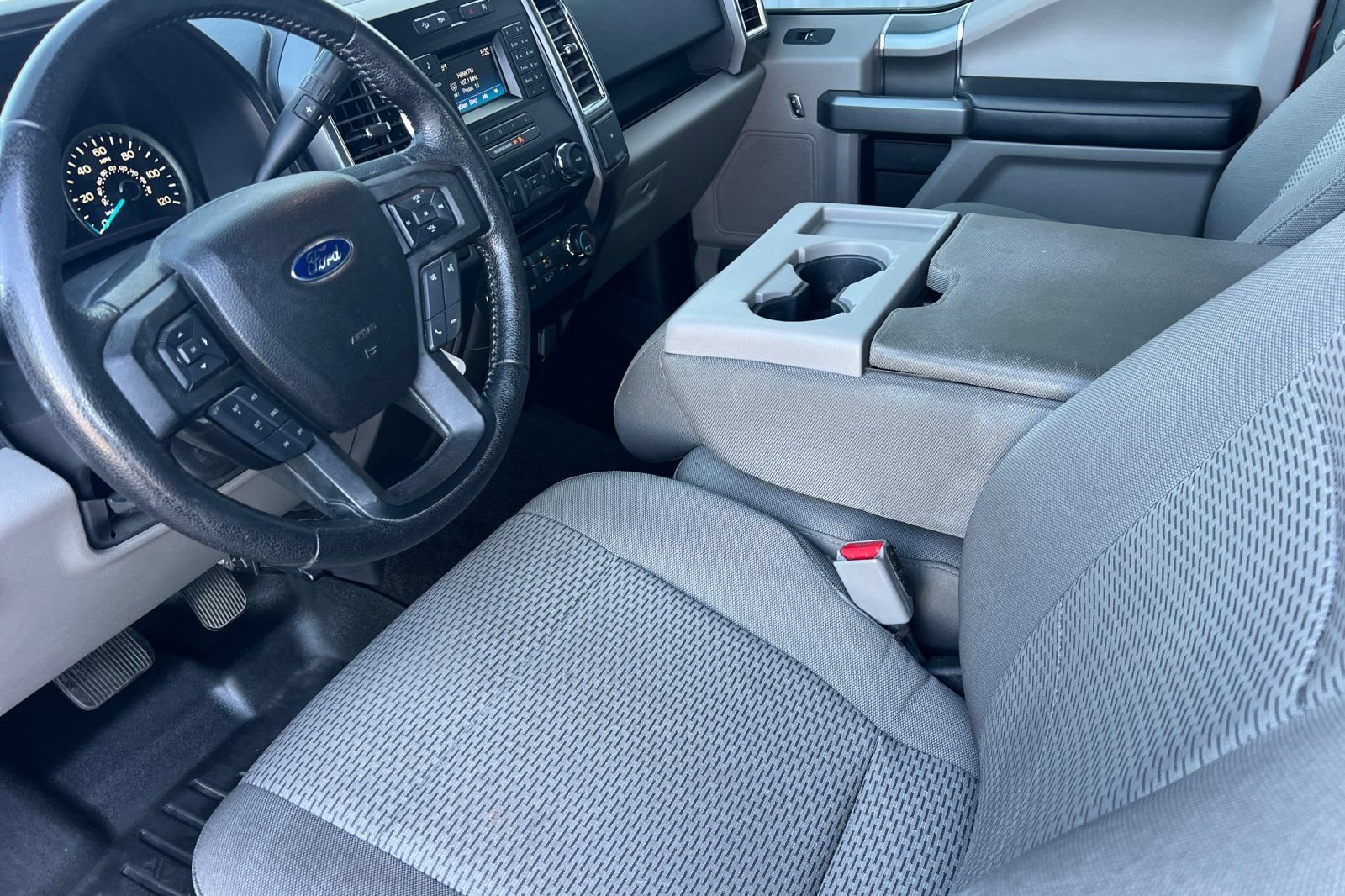 Used 2016 Ford F150 XLT w/ Equipment Group 301A Mid AWD/4WD image 4