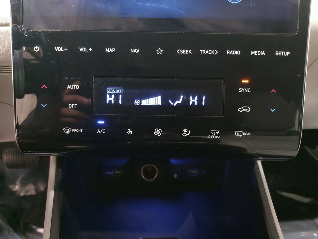 Used 2024 Hyundai Tucson Limited image 21